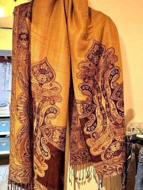 Paisley Fringe Scarf in Brown & Gold Like New